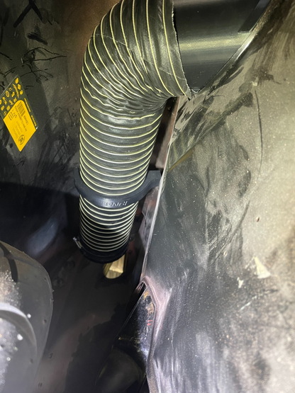 Classic Mini Clubman 1275GT RH vent pipe clamp – alternate view 3