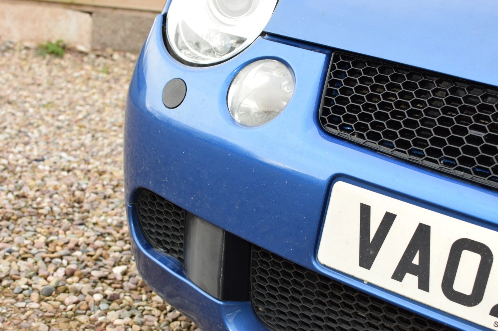 VW Lupo GTI honeycomb front grille 6E0853653A – alternate view 6