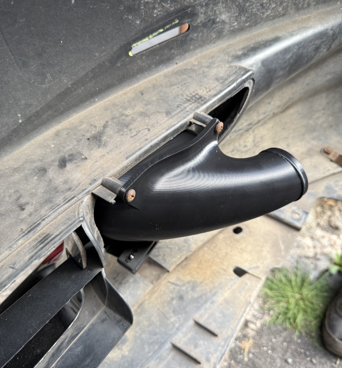 Honda Civic Type R EP3 facelift brake cooling scoops – alternate view 2