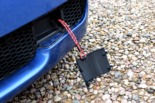 VW Lupo GTI tow eye covers with straps – alternate view 2
