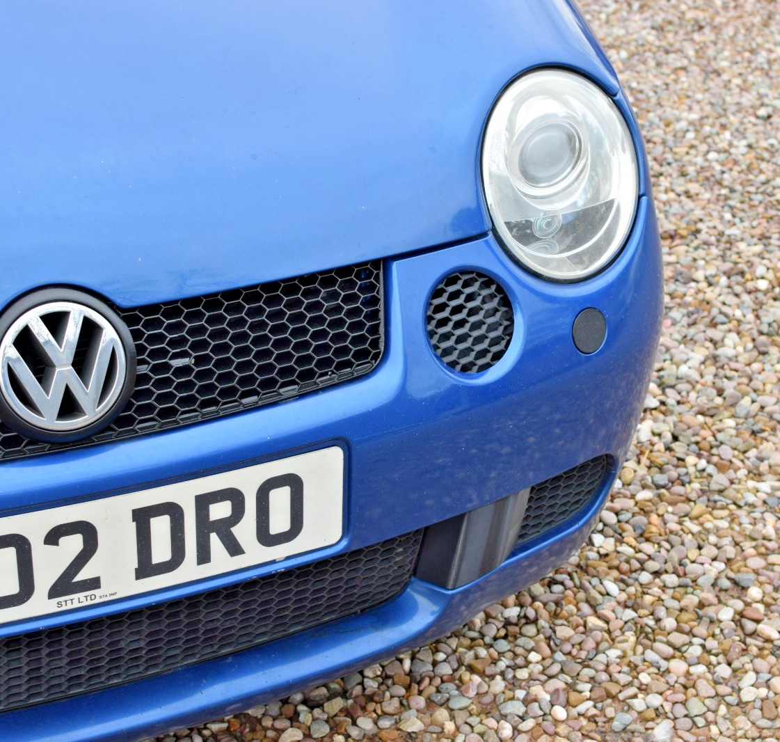 VW Lupo GTI left tow eye cover with strap – alternate view 3